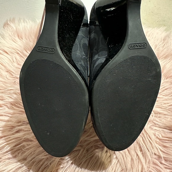 Coach Kerryann Wedges Signature C prints with patent leather trim - Picture 3 of 8